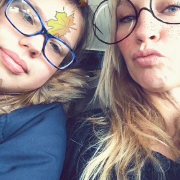 Meet your Posher, Tessa - Picture 5 of 5